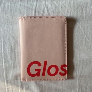 GLOSSIER London Passport Holder